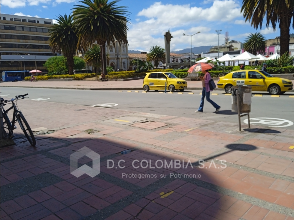 OFICINA PISO 2 EN VENTA O ARRIENDO EN SOGAMOSO - BOYACÁ - 6