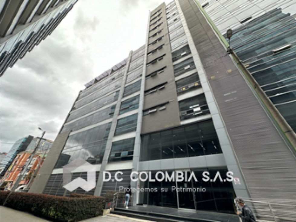 LOCAL EN VENTA EN LA TORRE REM DEL BARRIO CHICÓ DE BOGOTÁ — foto 6