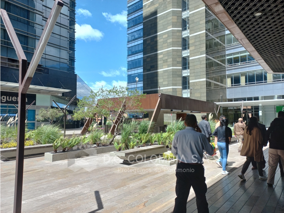 LOCAL EN VENTA EN EL EDIFICIO SCOTIABANK EN BOGOTÁ — foto 6