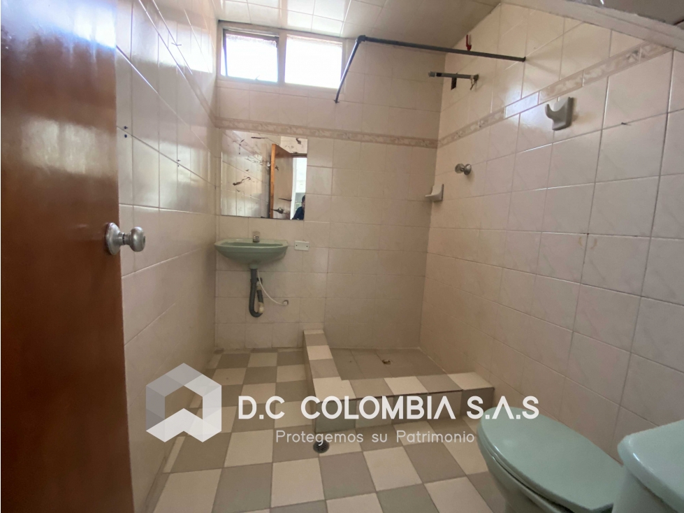 CASA EN VENTA EN EL BARRIO GUSTAVO RESTREPO - BOGOTÁ — foto 6