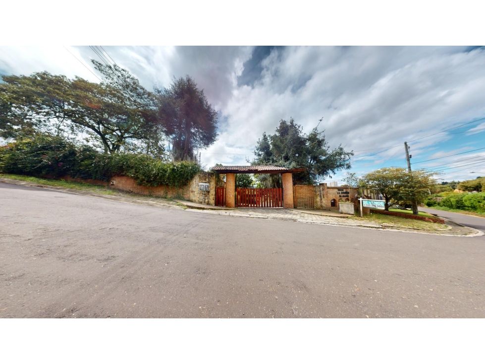 LOTE EN VENTA EN SAN JOSÉ DE BAVARIA EN BOGOTÁ — foto 2