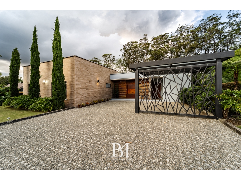 CASA CAMPESTRE EN EXCLUSIVA PARCELACIÓN EN LLANOGRANDE — foto 2