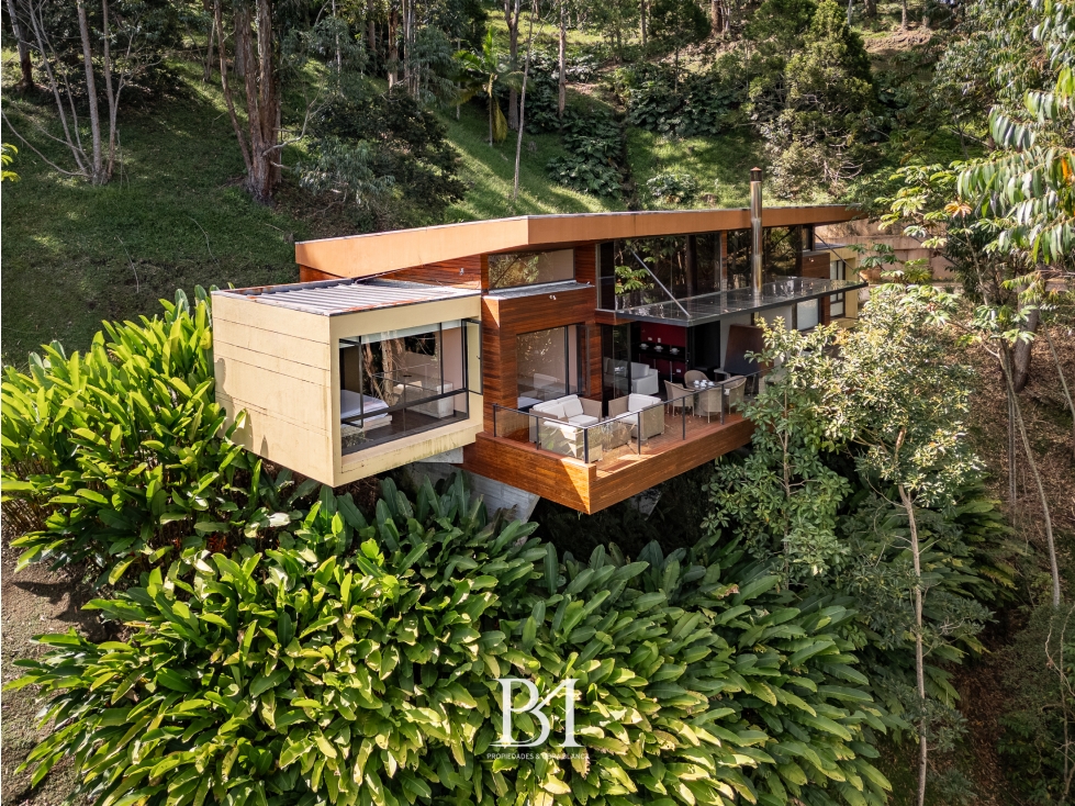 CABAÑA EN LUXÉ GUATAPÉ
