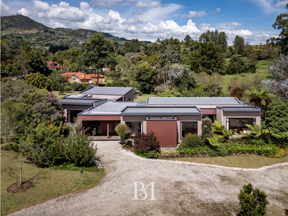 CASA CAMPESTRE EN PARCELACIÓN VEREDA AGUAS CLARAS