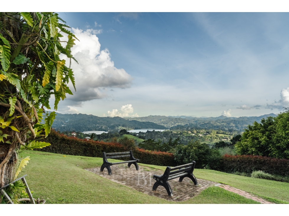 LOTE CON VISTA A LA REPRESA SECTOR FIZEBAD EN EL RETIRO