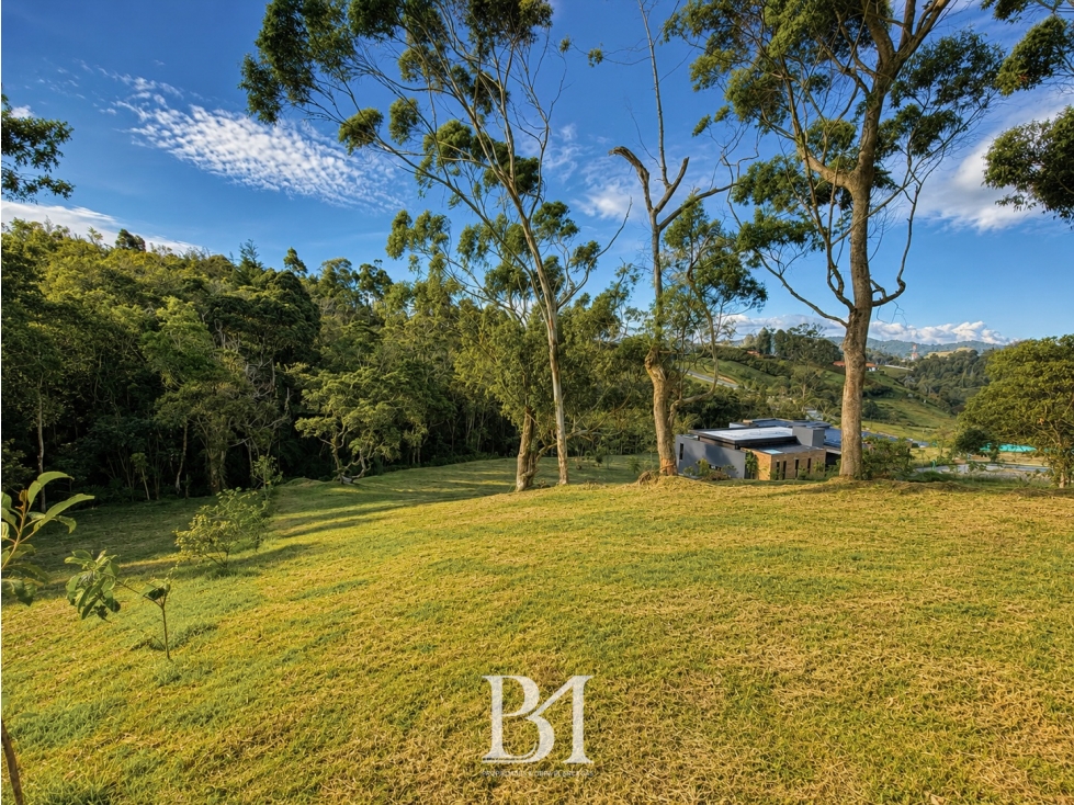 LOTE EN PARCELACIÓN ALTO DEL ESCOBERO ENVIGADO — foto 4