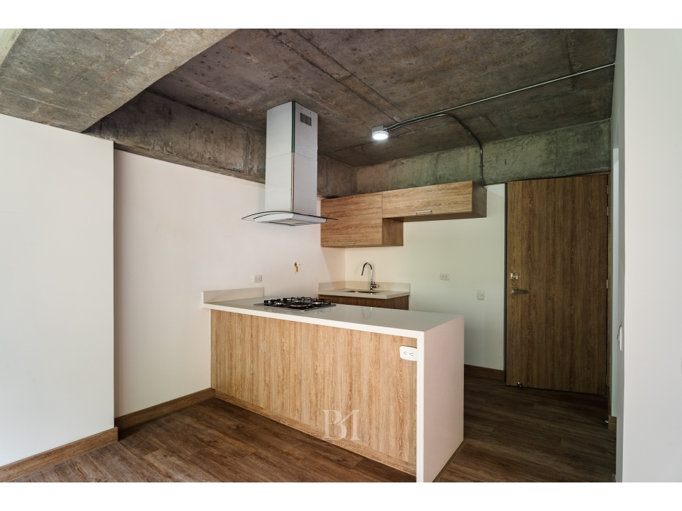 APARTAMENTO TIPO LOFT EN EL RETIRO SECTOR PURO CUERO — foto 2