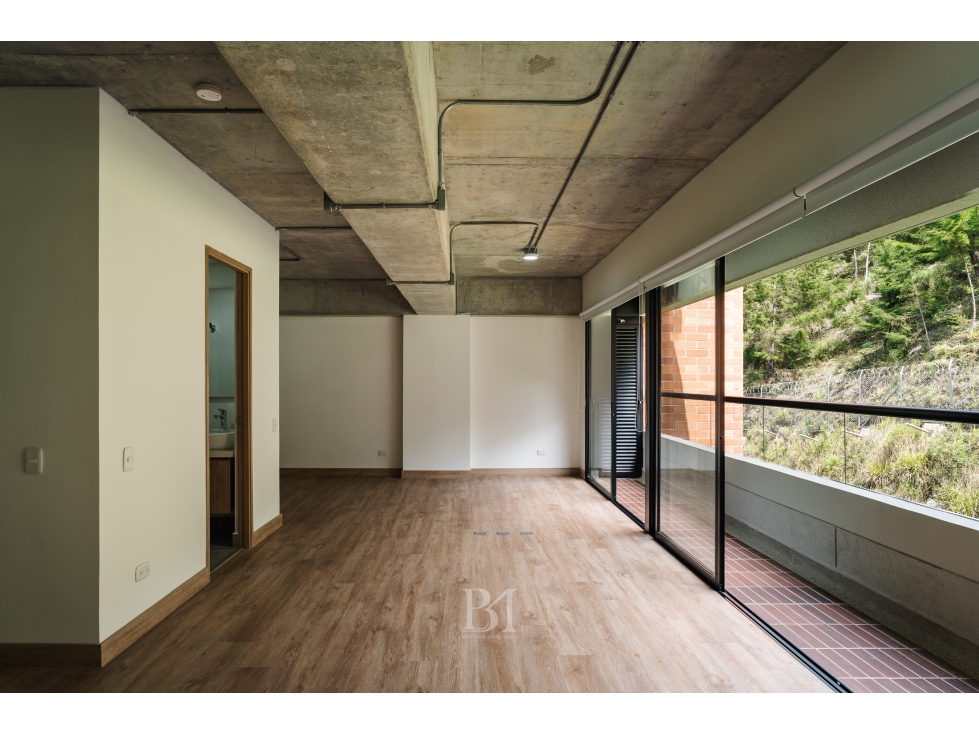 APARTAMENTO TIPO LOFT EN EL RETIRO SECTOR PURO CUERO — foto 4