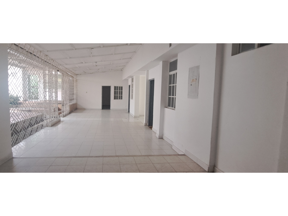 CASA ARRIENDO COMERCIAL BARRIO LA FORD - 4
