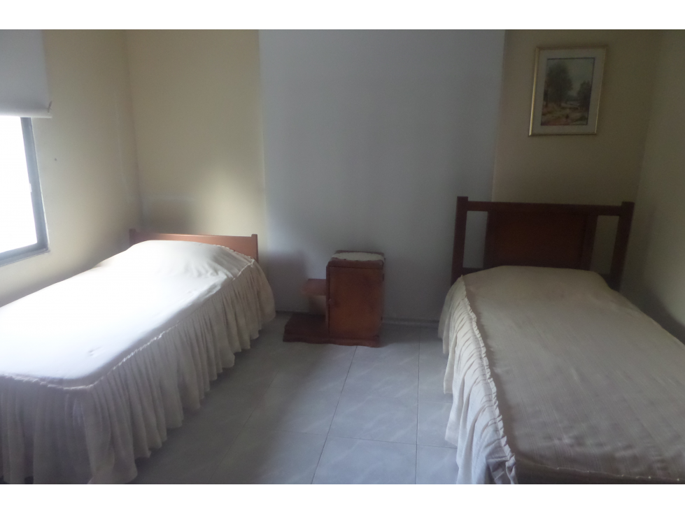 CASA Y LOTE PARA VENTA - BARRIO SEVILLA - 6