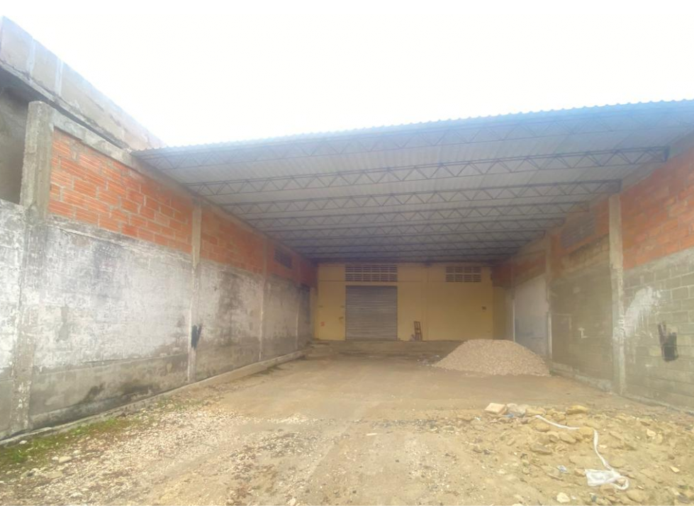 BODEGA ARRIENDO AVENIDA TRONCAL DE OCCIDENTE - 1