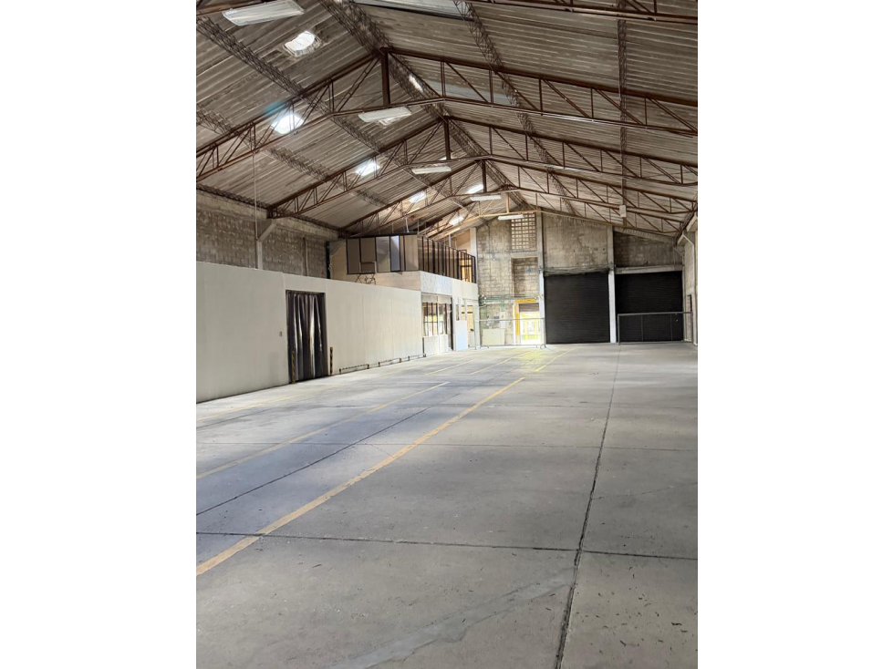 BODEGA EN ARRIENDO TRONCAL DE OCCIDENTE - 1