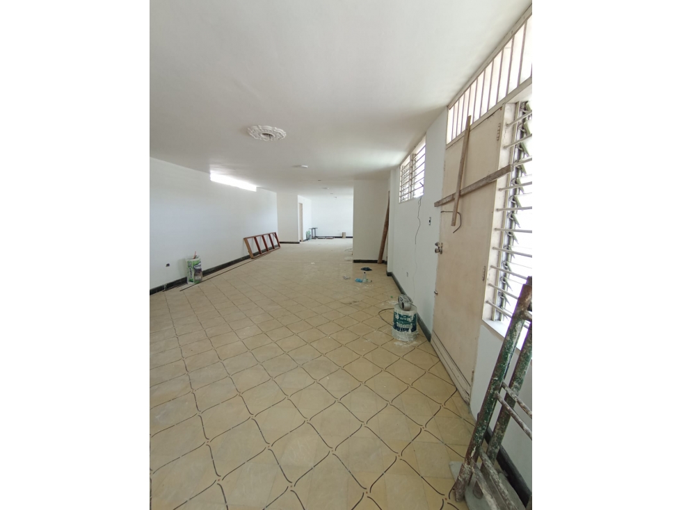 EDIFICO PARA ARRIENDO BARRIO LA FORD - 6