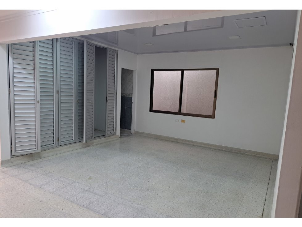 CASA PARA ARRIENDO BARRIO LA FORD - 3