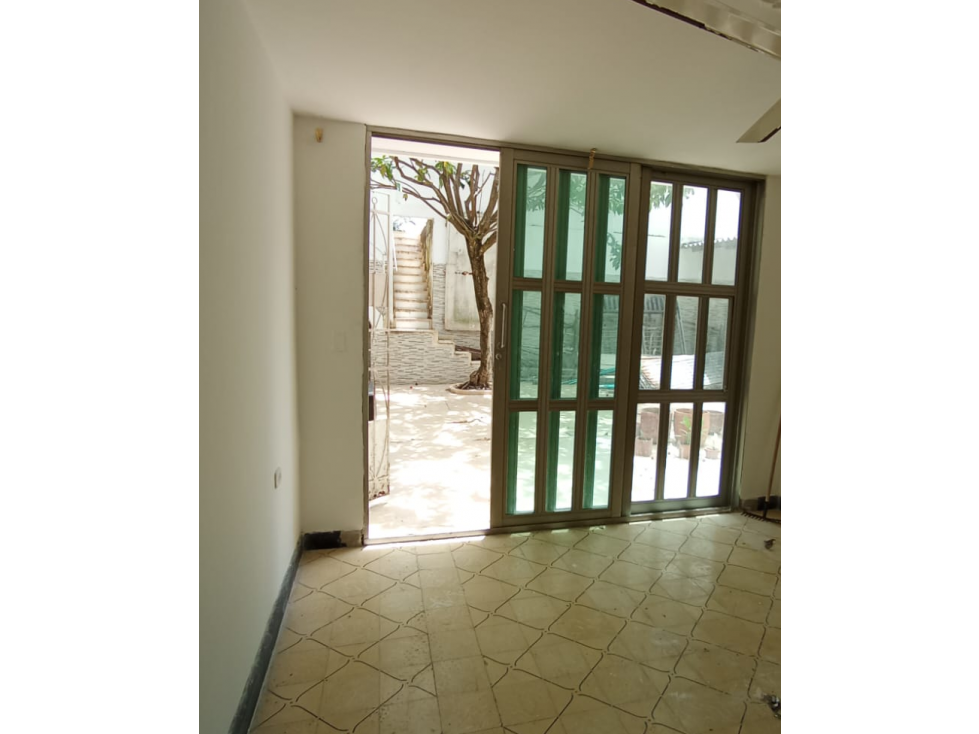 EDIFICO PARA ARRIENDO BARRIO LA FORD - 4