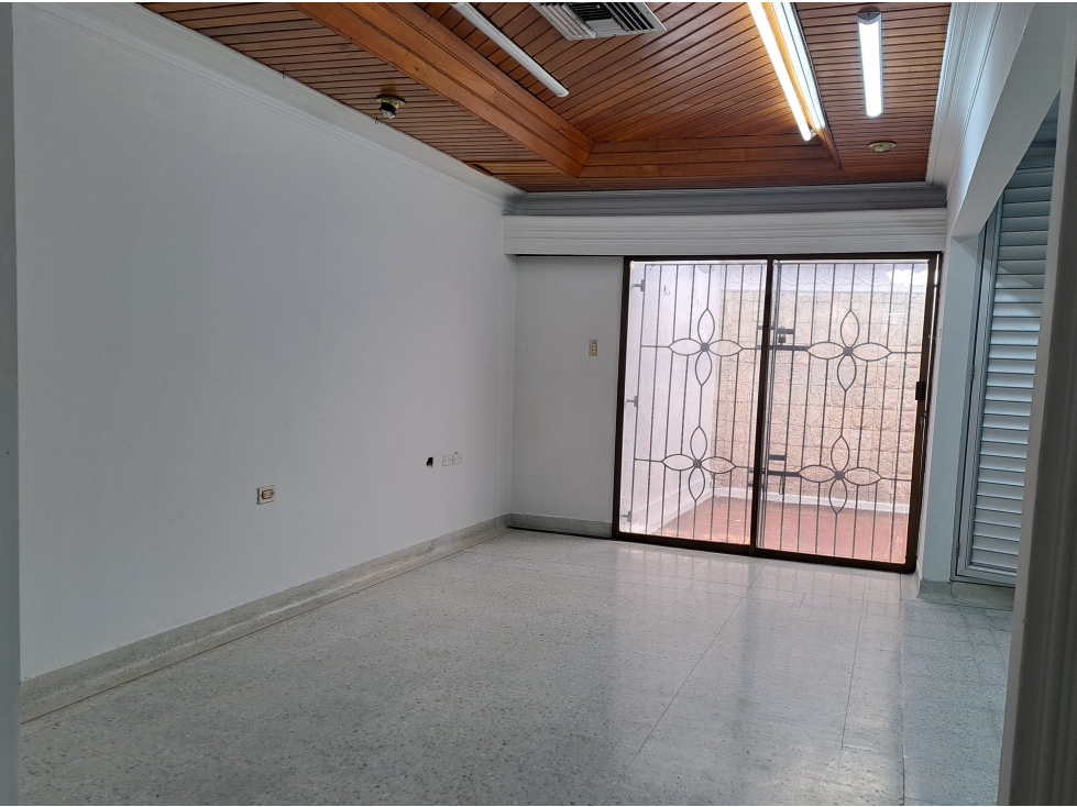 CASA PARA ARRIENDO BARRIO LA FORD - 4