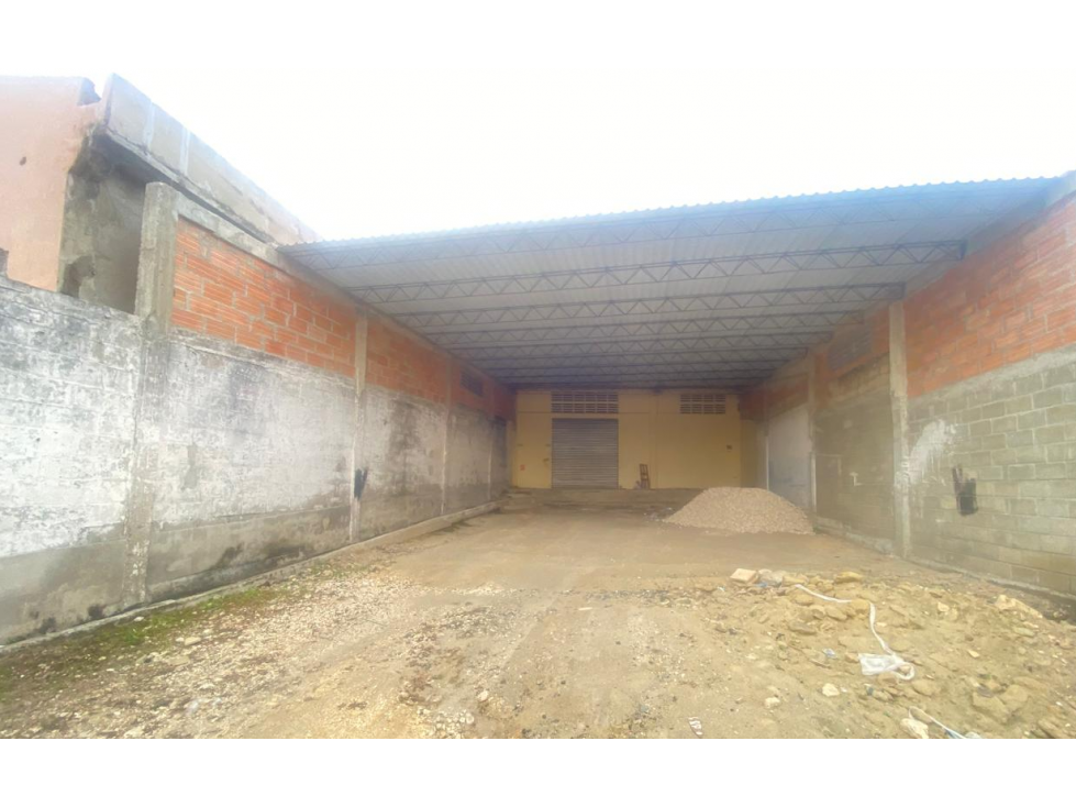 BODEGA ARRIENDO AVENIDA TRONCAL DE OCCIDENTE - 4