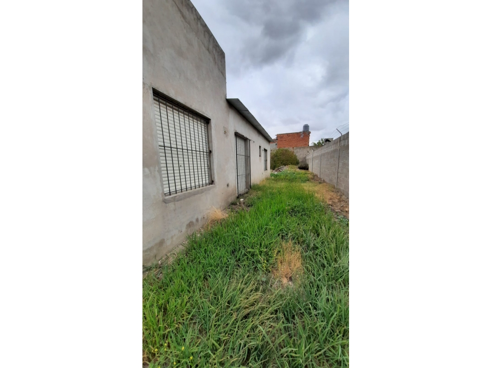 ¡OPORTUNIDAD! CASA PARA TERMINAR