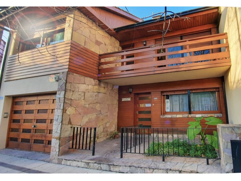 CHALET EN PLENO CENTRO