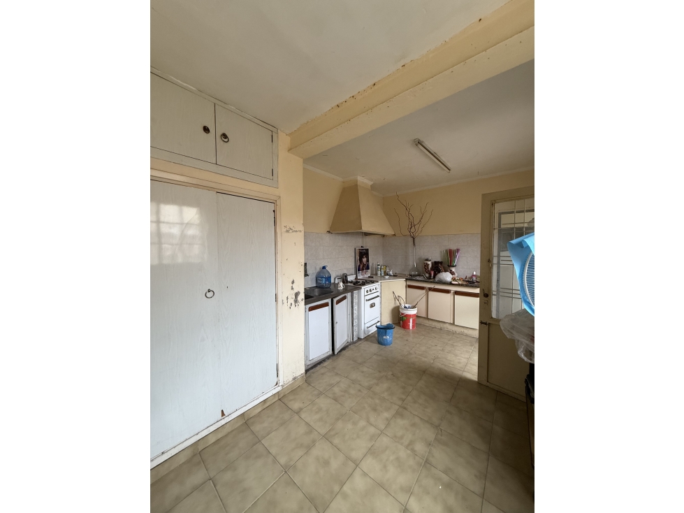 SALÓN EN VENTA - 3