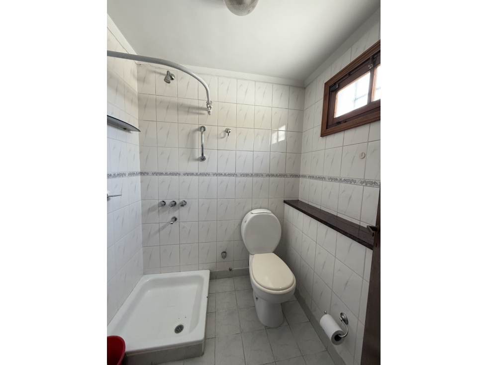 AMPLIO CHALET EN VENTA — foto 3