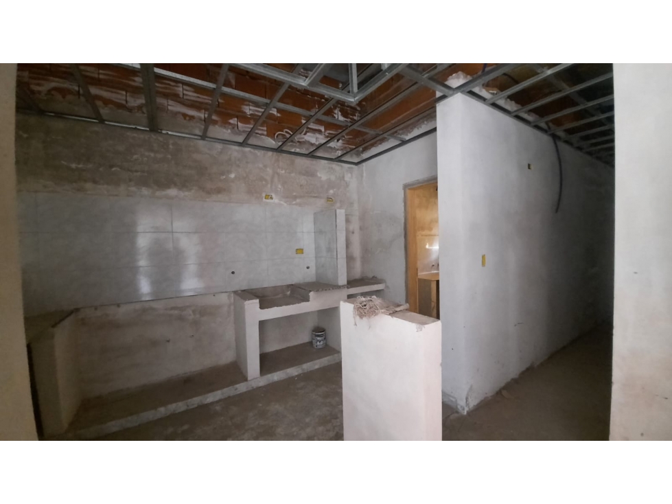 ¡OPORTUNIDAD! CASA PARA TERMINAR — foto 3