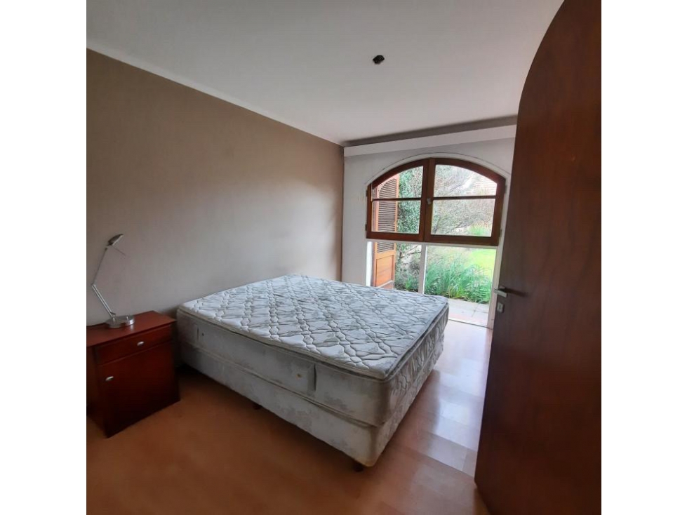 HERMOSO CHALET EN BARRIO RESIDENCIAL — foto 4
