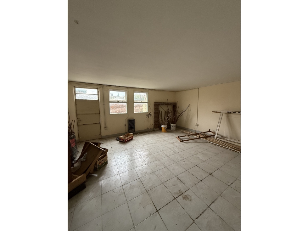 SALÓN EN VENTA - 5
