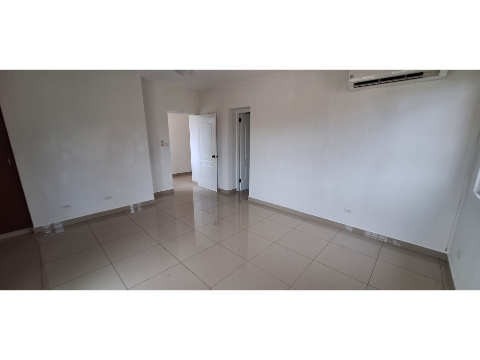 VENDEMOS AMPLIA CASA UNIFAMILIAR EN COSTA SUR — foto 4
