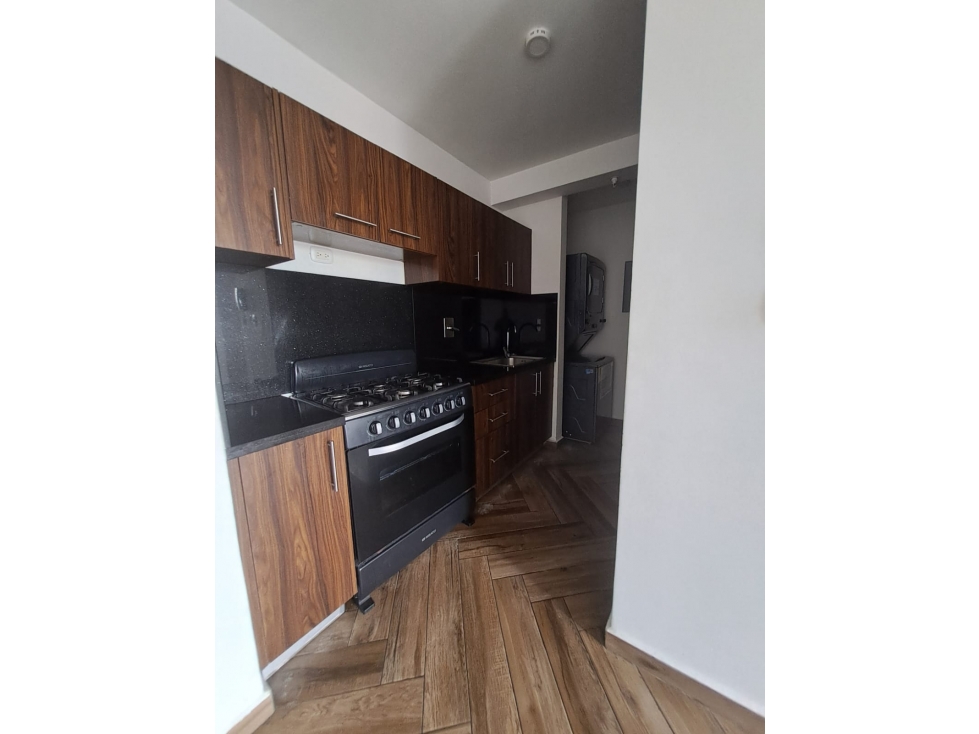 ALQUILER DE APARTAMENTO EN LA FERNANDEZ DE CORDOBA — foto 5