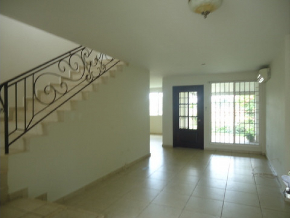 ALQUILER DE CASA BRISAS GOLF NORTE — foto 4