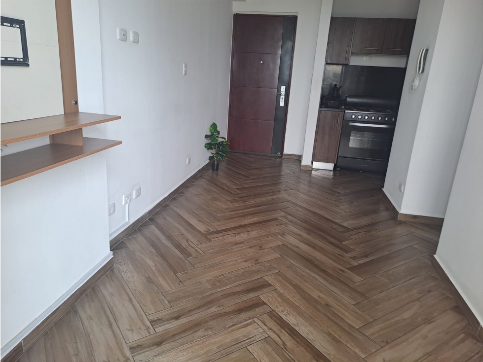 ALQUILER DE APARTAMENTO EN LA FERNANDEZ DE CORDOBA — foto 3