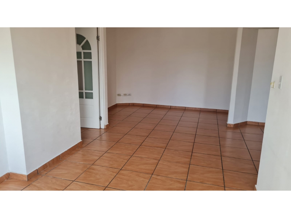 SE VENDE APARTAMENTO 12 OCTUBRE — foto 4