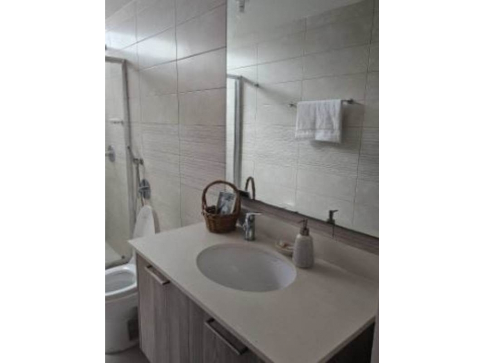 ALQUILER DE APARTAMENTO EN EDISON PARK — foto 6