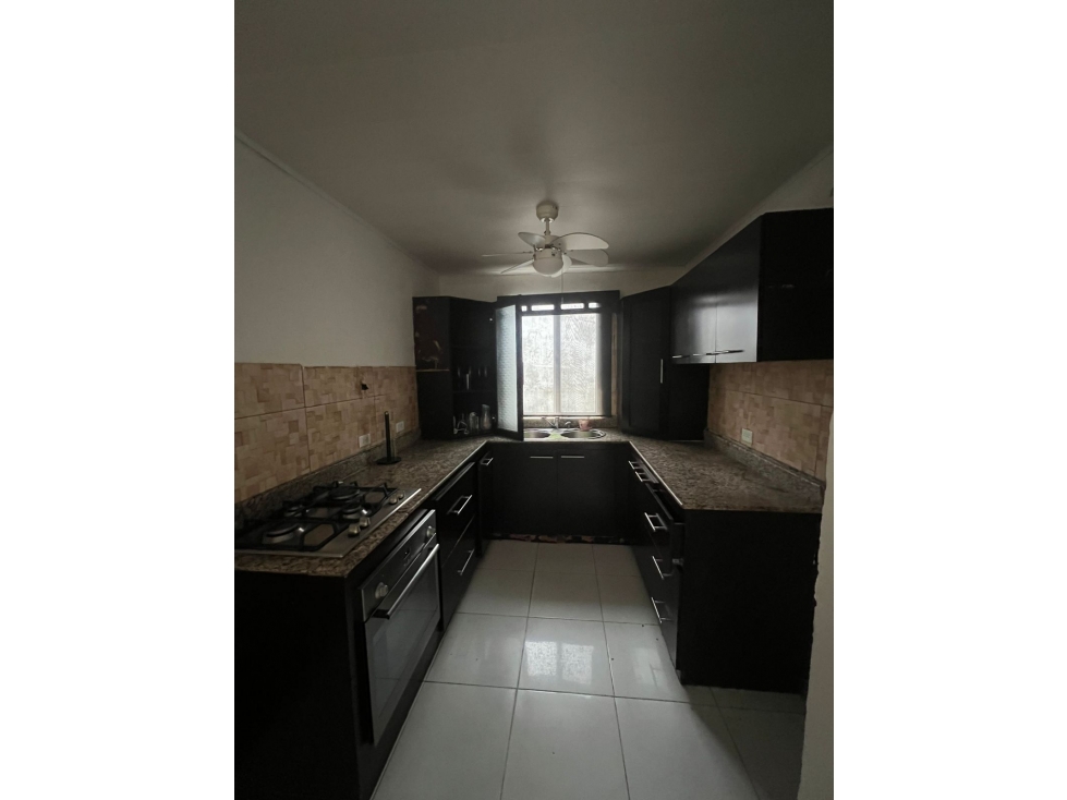SE VENDE CASA EN CHANIS - 4