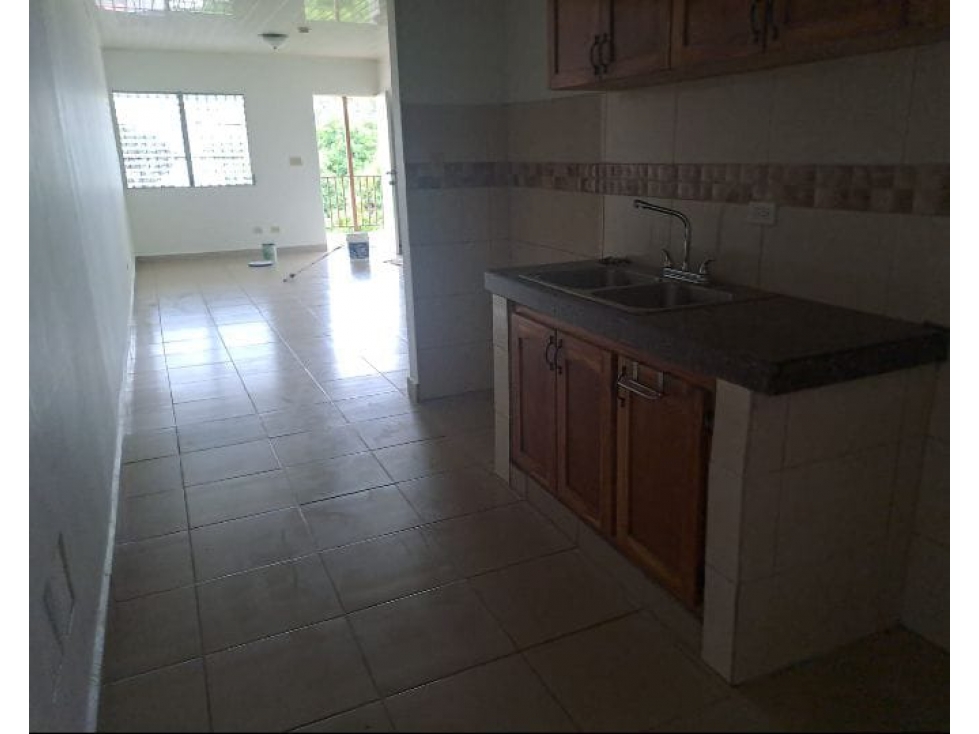 ALQUILAMOS APARTAMENTO A POCOS MINUTOS DE LA 12 OCTUBRE - 5