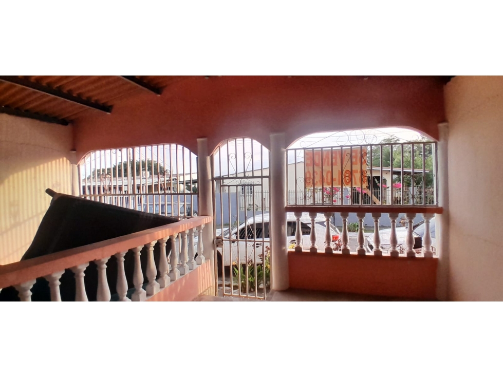 VENTA DE CASA PARQUE REAL - 2