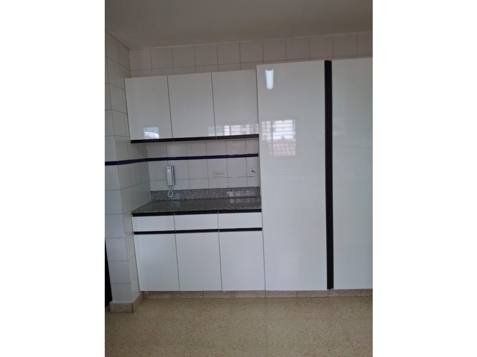 ALQUILER DE APARTAMENTO EN OBARRIO — foto 5