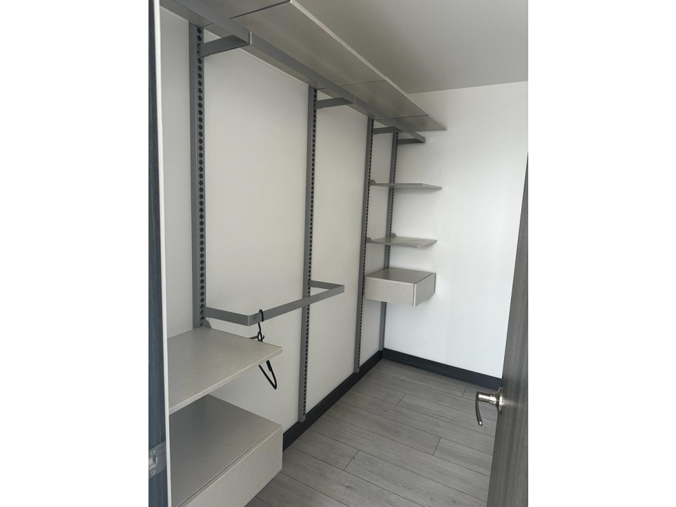 Apartamento en Venta Ciudad del Río, Medellín - 3