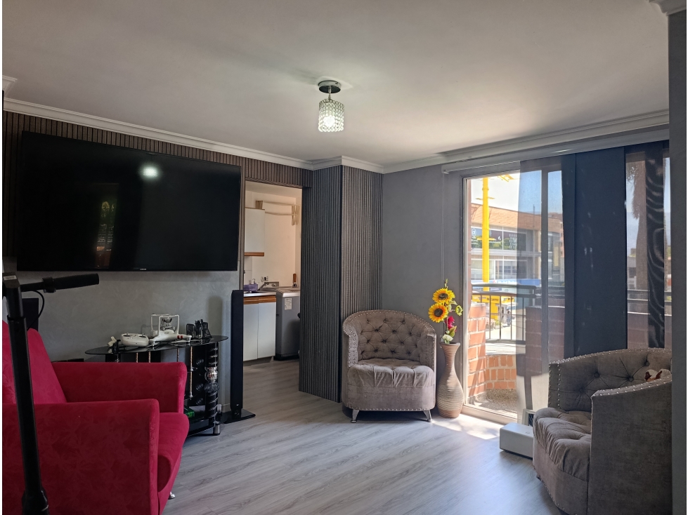 VENTA APARTAESTUDIO BIEN DISTRIBUIDO CON DOS BALCONES BELEN LA PALMA