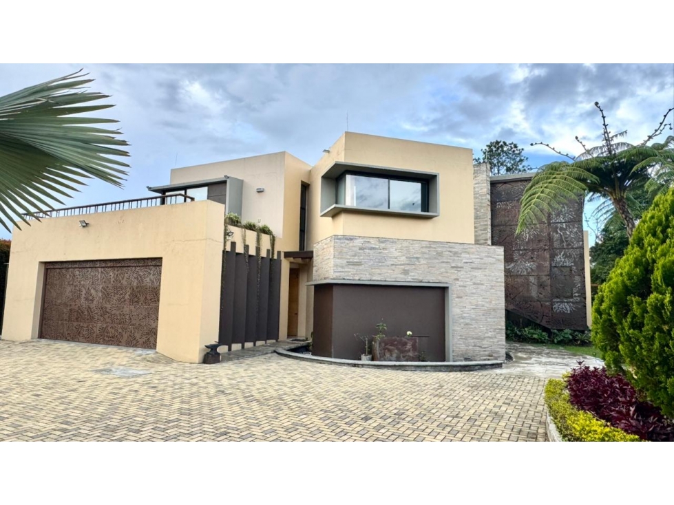 VENTA LUJOSA CASA EN PARCELACION- LLANOGRANDE