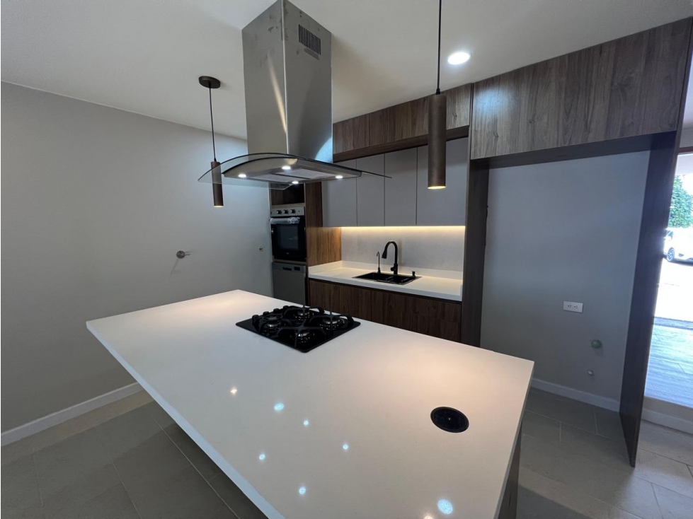 VENTA HERMOSA CASA DE LUJO- EL POBLADO l 190m2 — foto 4