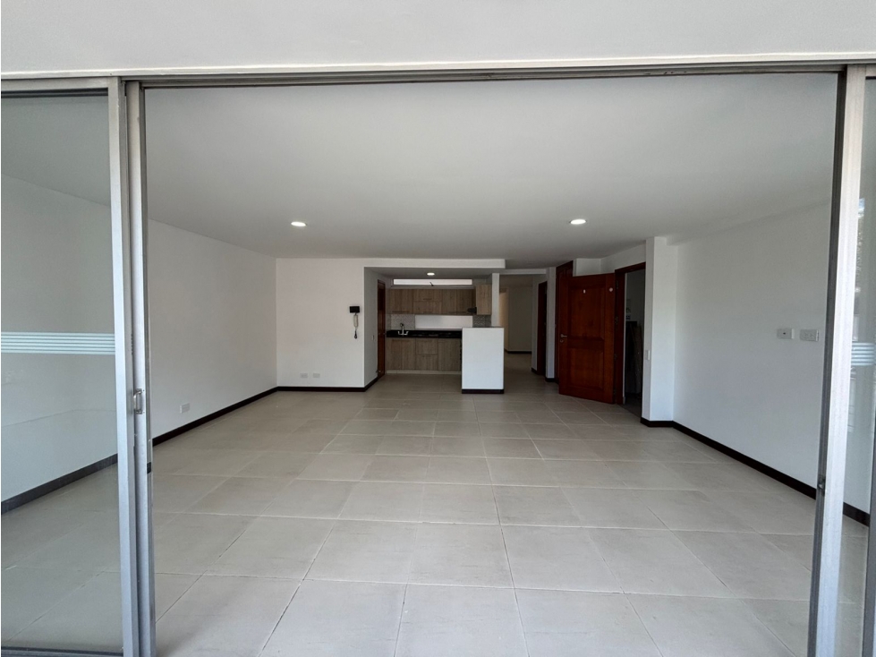 AMPLIO E ILUMINADO APTO EN VENTA BARRIO ESTADIO - LAURELES MEDELLIN — foto 4