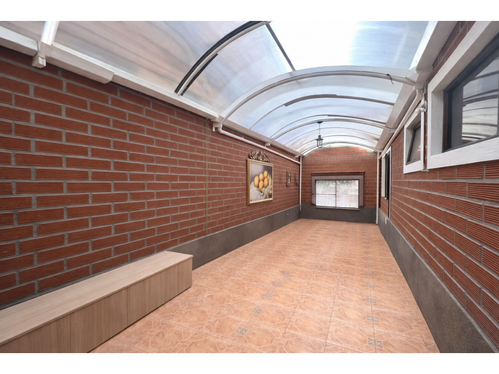 Apartamento en venta en Envigado 122m2 Sector El Portal — foto 2