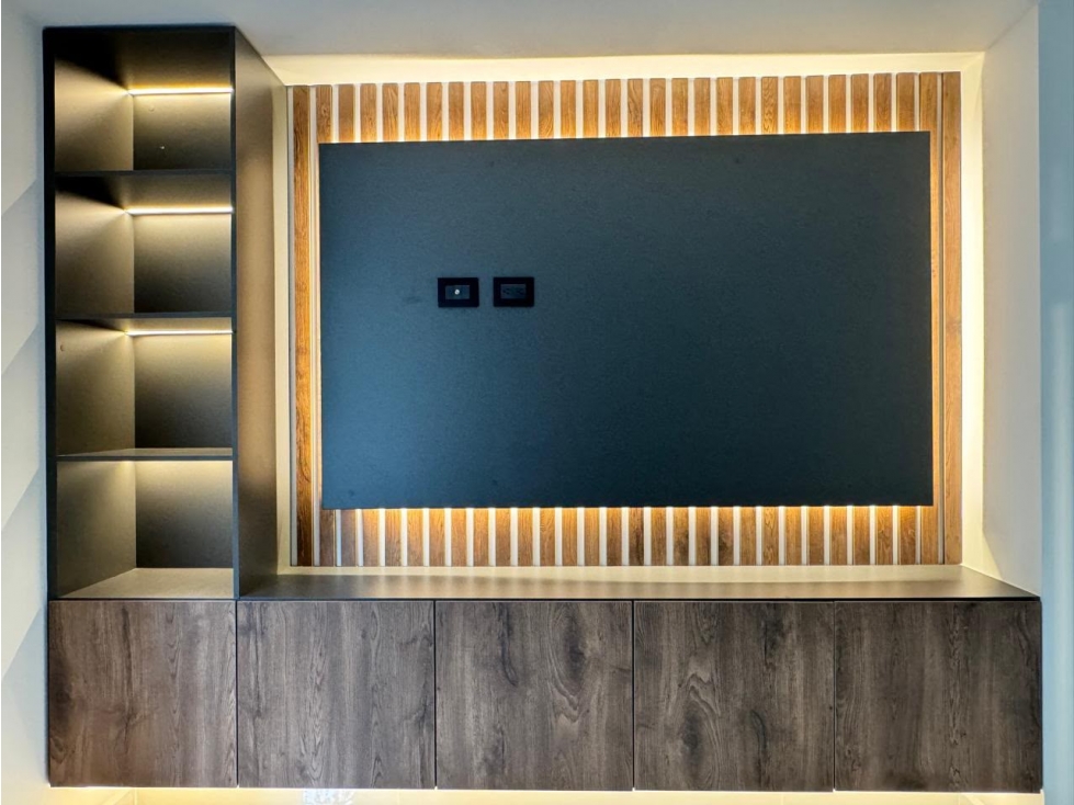 VENTA DE CASA DE 3 PISOS TOTALMENTE REMODELADA — foto 4