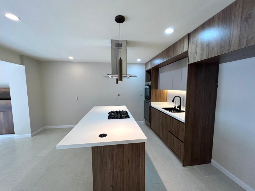 VENTA HERMOSA CASA DE LUJO- EL POBLADO l 190m2 — foto 5
