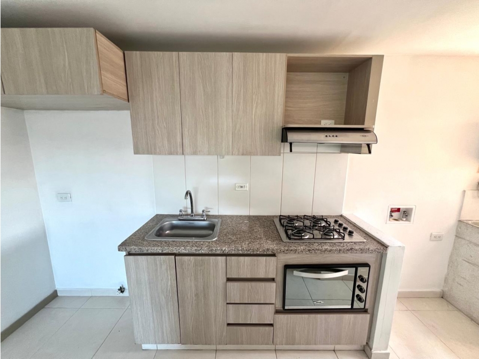 VENTA APARTAMENTO ENVIGADO CERCA AL HOSPITAL MANUEL URIBE — foto 2
