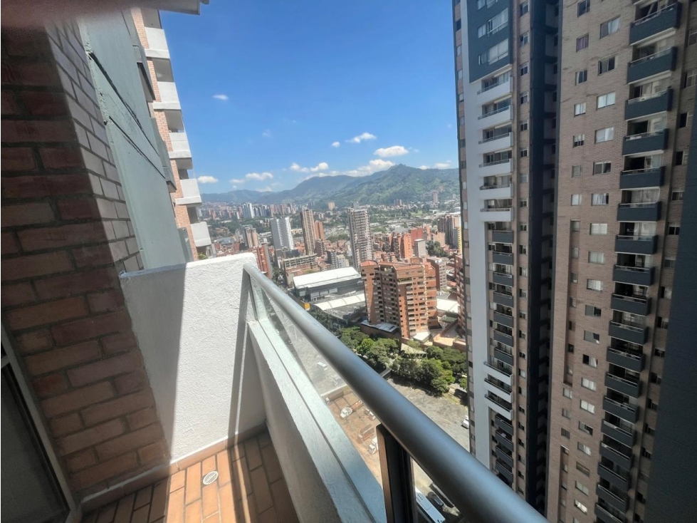 Venta Apartamento Piso alto con excelente iluminación - Sabaneta — foto 3
