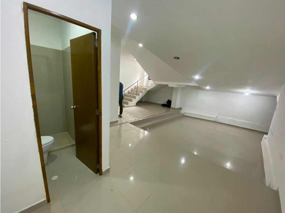 Local comercial cerca al velódromo Laureles