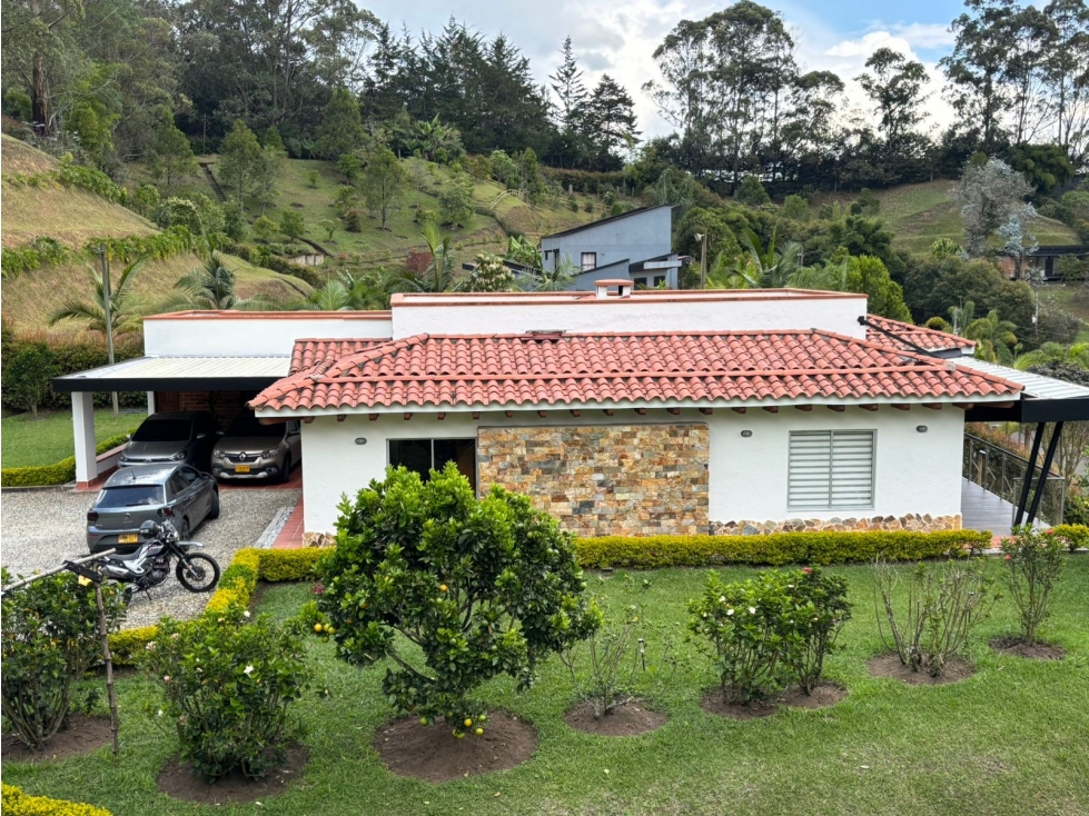 HERMOSA CASA CAMPESTRE EN VENTA EL CARMEN DE VIBORAL ANTIOQUIA — foto 2